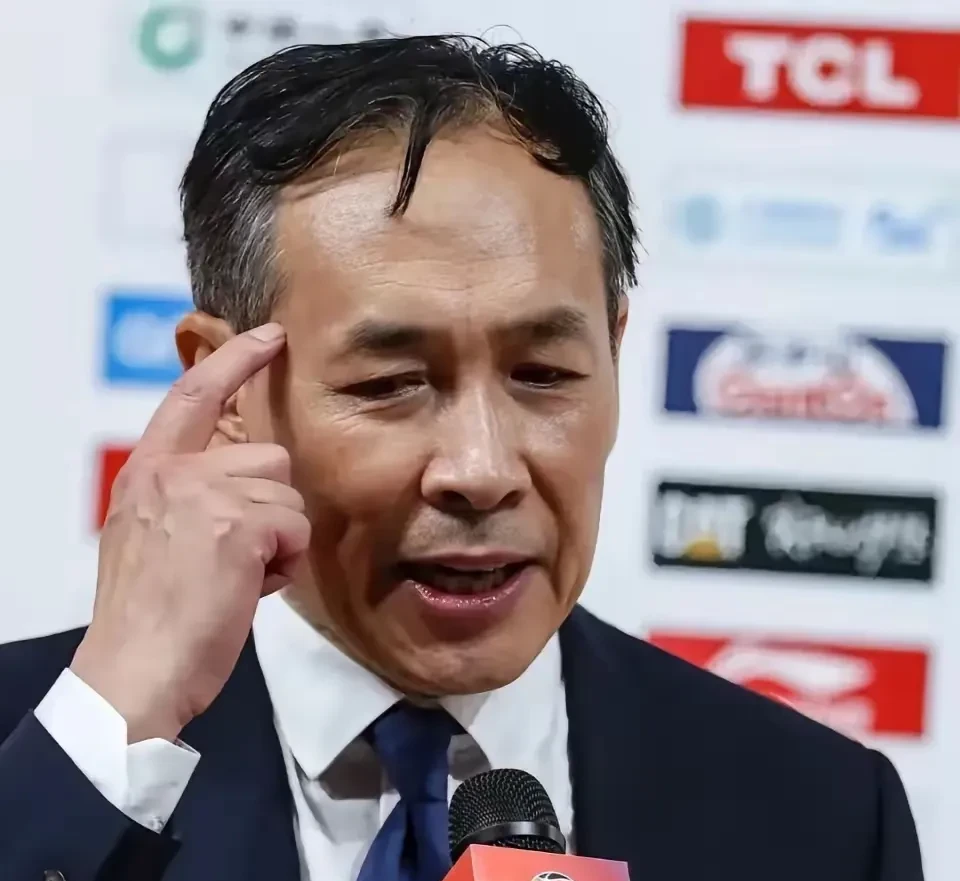 NBA季后赛倒计时，北京首钢今晨回应争议，细节引发关注，质疑声仍在，轮换策略成焦点的简单介绍