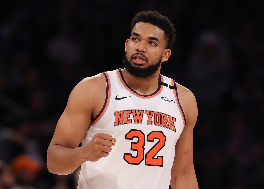 包含集结日NBA季后赛焦点战，纽约尼克斯内部沟通，话题不断，球队文化再被提及的词条