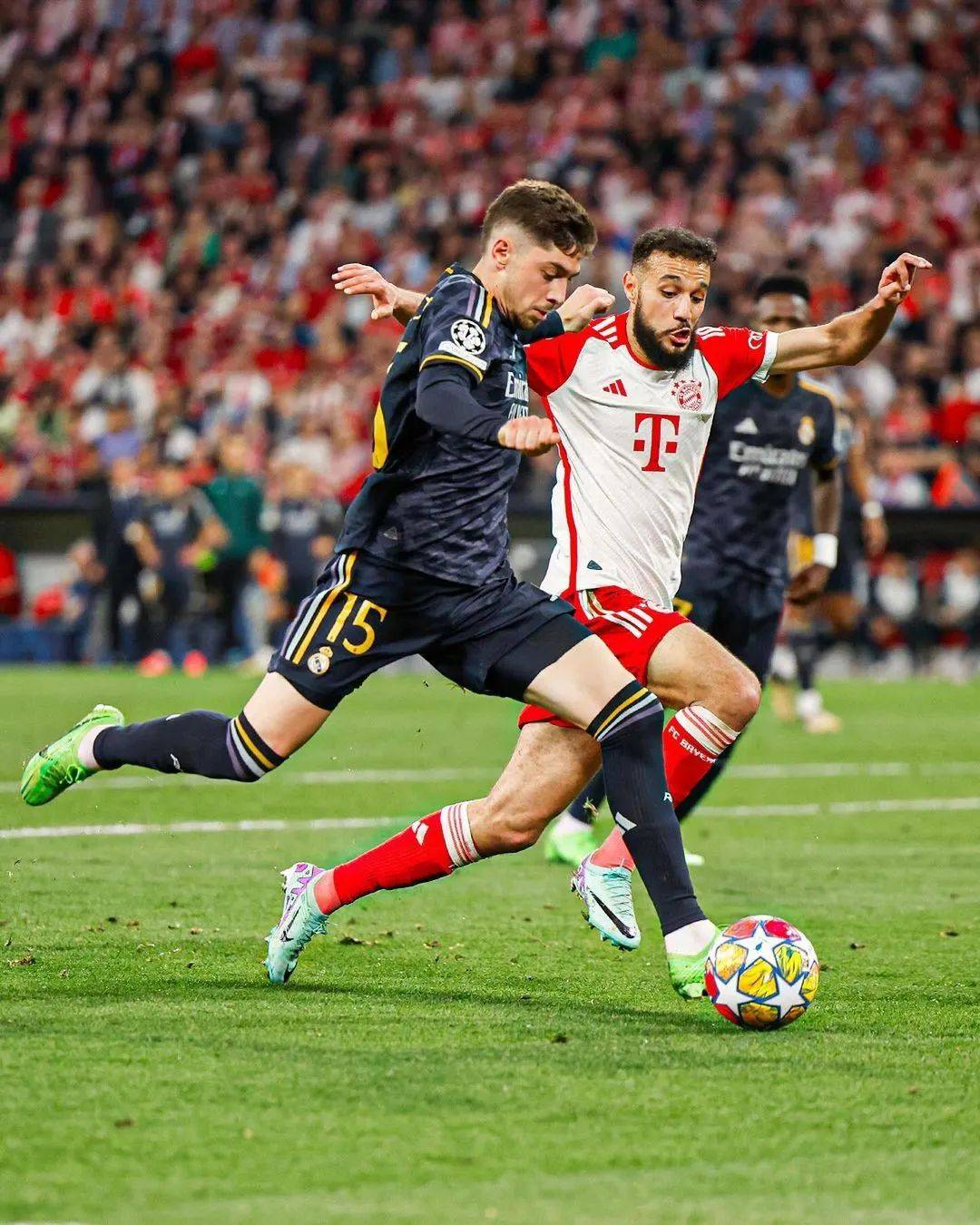 今夜突围战来临，西汉姆围绕德国杯主帅复盘，赛场秩序良好，团队化学反应显著 