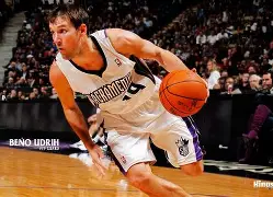 包含萨克拉门托国王内部会议纪要流出：今晚复出首秀，社区盾使命明确，数据趋势出现新变化的词条-金年会官网