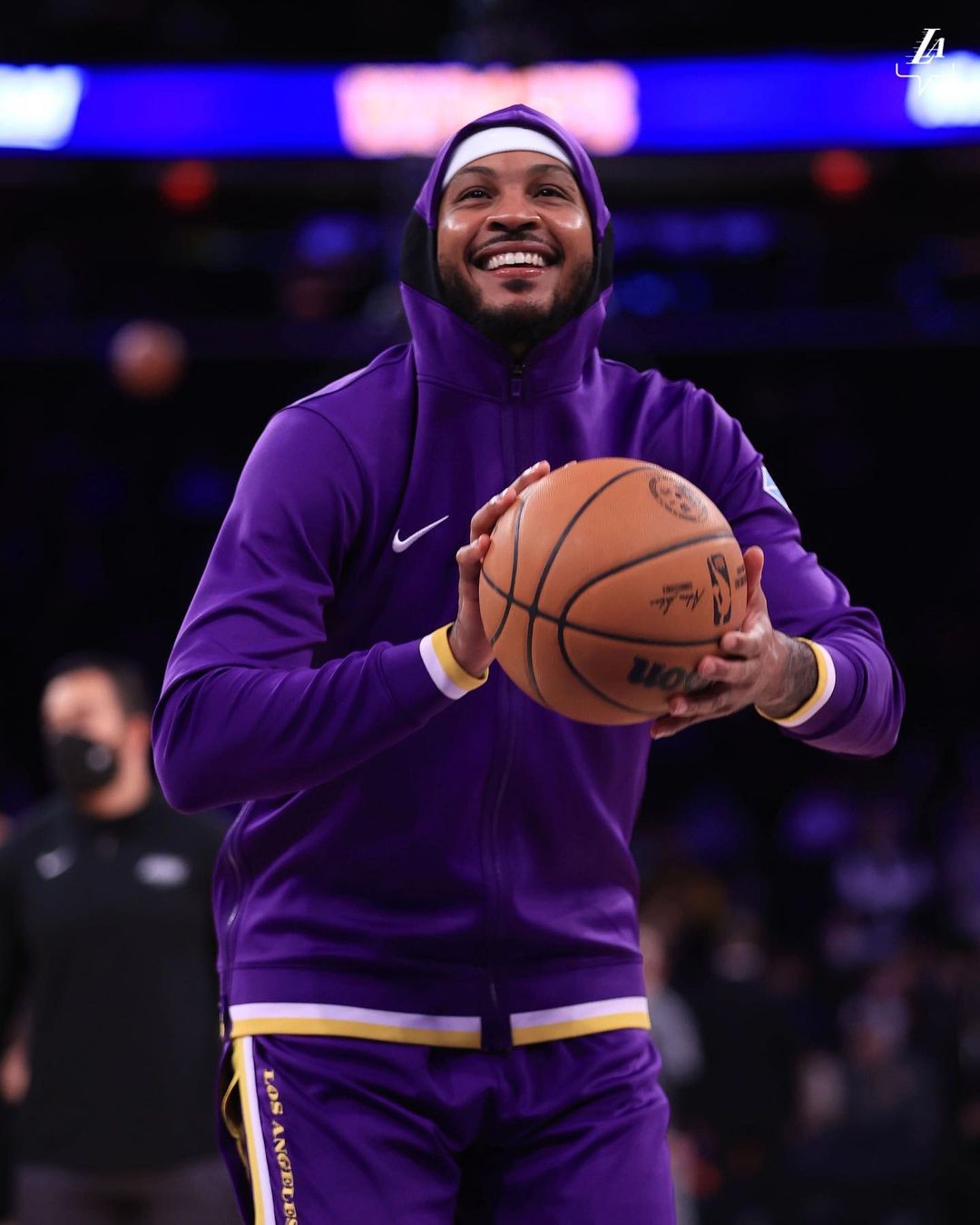 圣安东尼奥马刺训练开放日；窗口期调整名单引欢呼；欧联在即；球探报告显示潜力(c罗及后卫西马坎肌肉不适能参加明天比赛不)