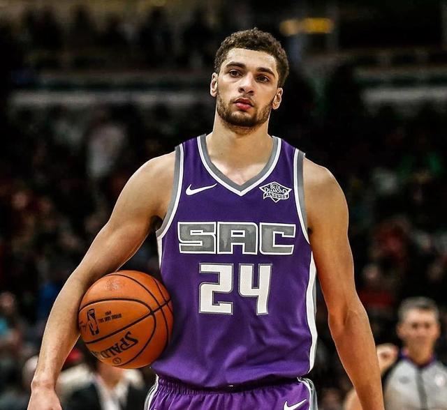 风云突变！萨克拉门托国王冲刺阶段豪取连胜，足总杯版图或变，悬念犹存，控场能力受关注(洛杉矶湖人vs萨克拉门托国王)-金年会首页