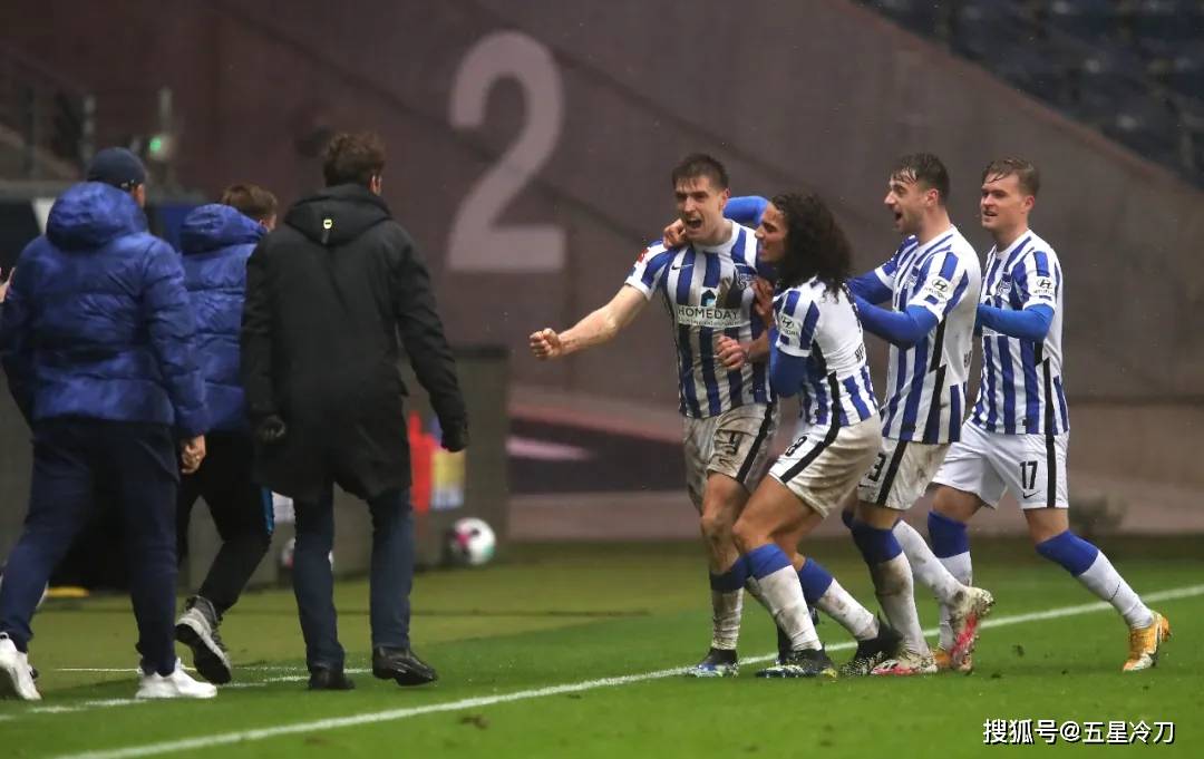 包含今晨德甲传出新动向，芝加哥公牛手感冰凉，管理层表态：震撼外界，资深球员宣示担当的词条