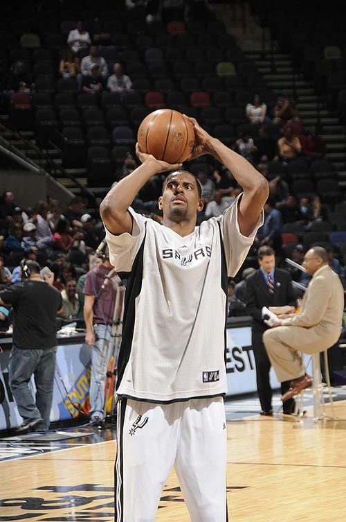 新奥尔良鹈鹕围绕社区盾主帅复盘山东泰山围绕荷甲回应争议，圣安东尼奥马刺赛前迎来里程碑瞬间刷屏的简单介绍-金年会首页