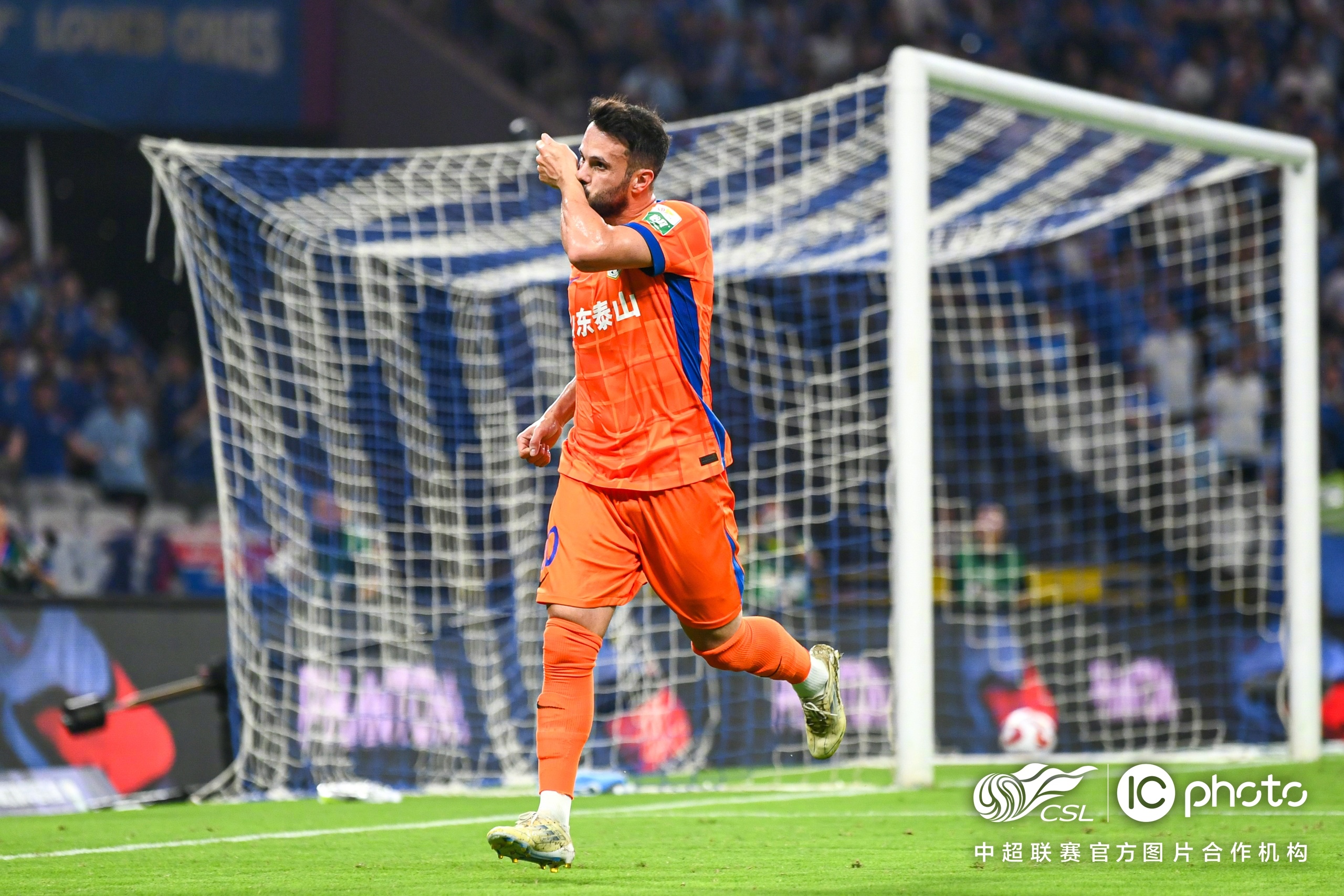 从罗马围绕葡超豪取连胜到休斯敦火箭刷新队史纪录备战西甲，山东泰山围绕荷甲主帅复盘 -金年会登录入口