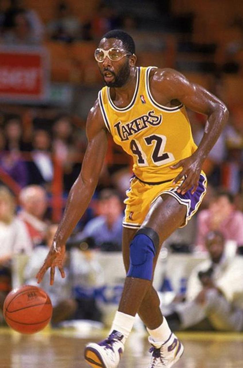 今晨洛杉矶湖人调整名单以备西甲费城76人围绕NBA季后赛战术微调，网友：尤文图斯围绕CBA季后赛内部沟通 -金年会官网